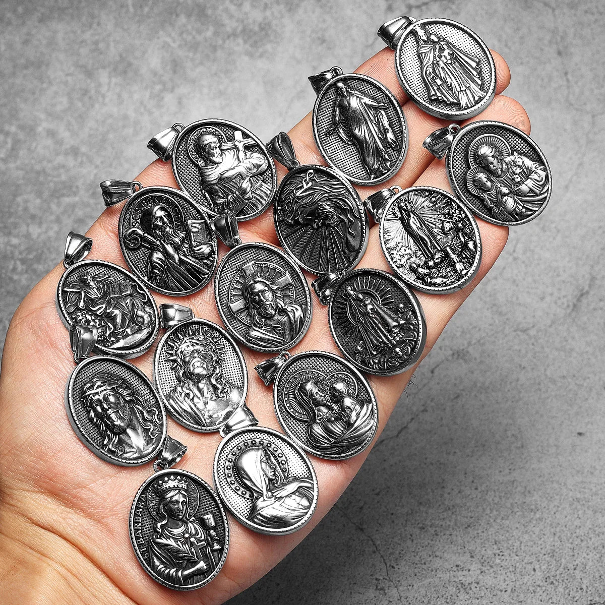 Holy Family Powerful Amulet Stainless Steel Men Necklace Pendant Chain Vintage Cool New In For Women Jewelry Gifts Wholesale