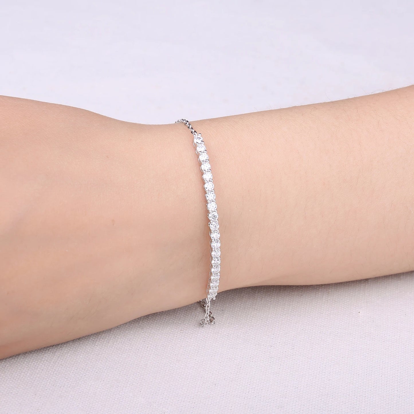 JewelryPalace Moissanite D Color Round Cut 925 Sterling Silver Adjustable Link Bracelet for Woman Yellow Rose Gold Plated