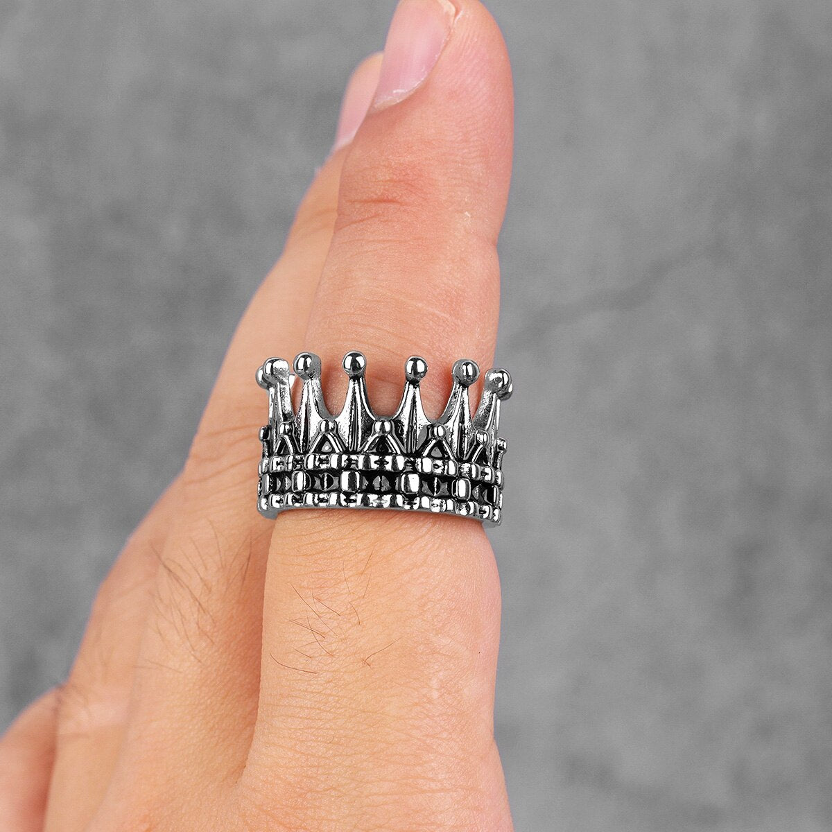 Stainless Steel Men Rings Crown King Queen Punk Rock Hip Hop Vintage for Biker Male Boyfriend Jewelry Creativity Gift