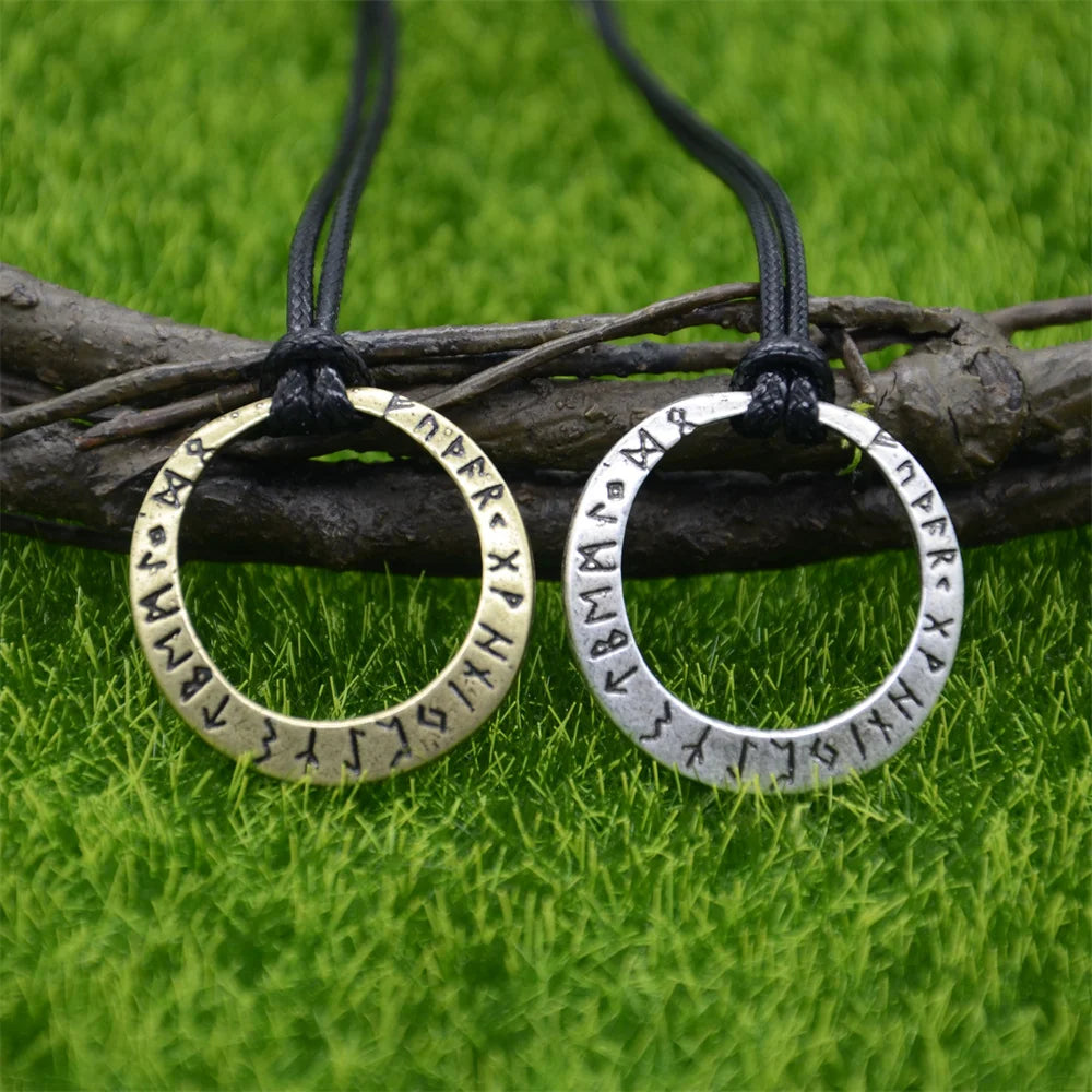 Nostalgia Viking Runes Jewelry Runic Amulet Circle Pendant Necklace Women Men Vegvisir Compass Nordic Talisman Pagan Jewerly