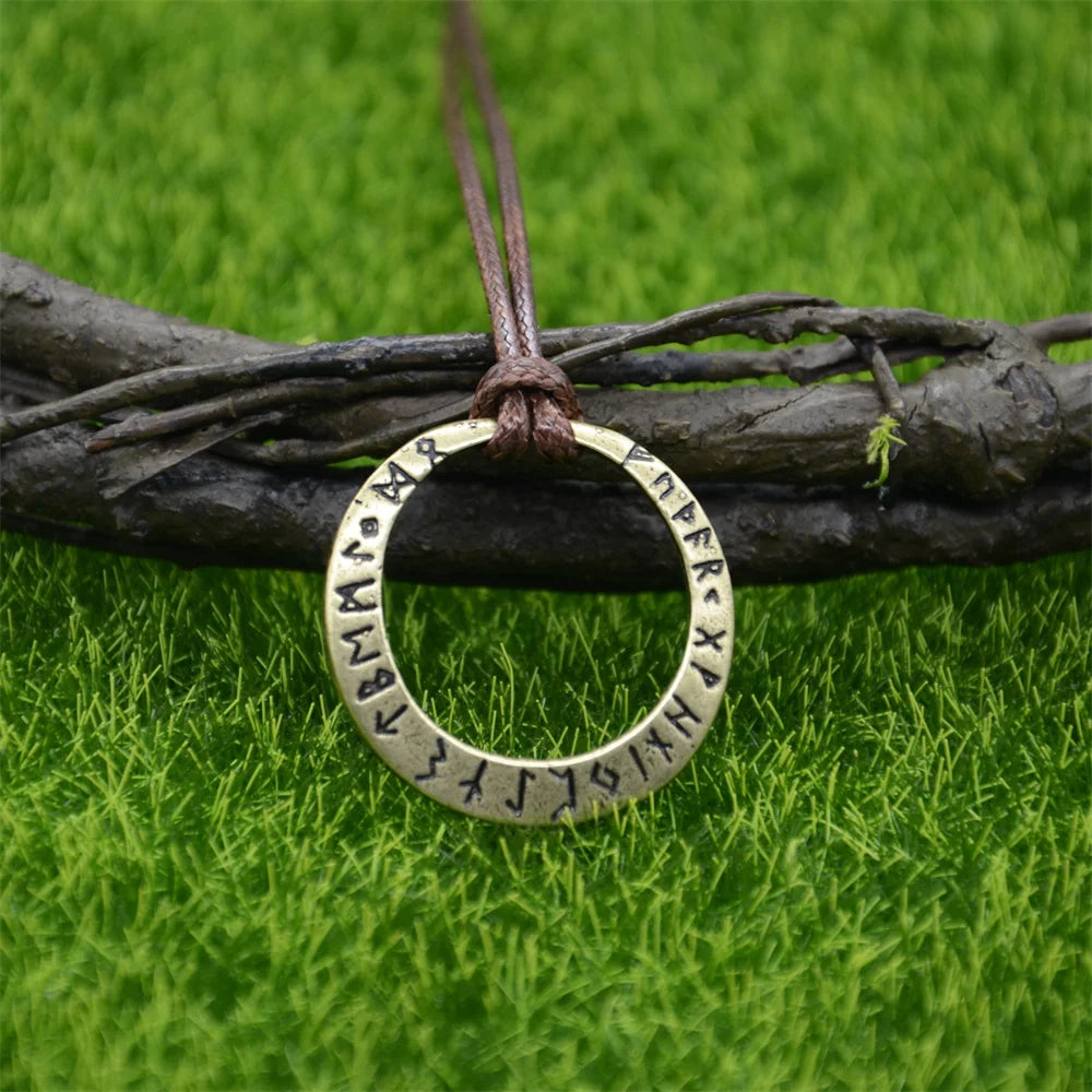 Nostalgia Viking Runes Jewelry Runic Amulet Circle Pendant Necklace Women Men Vegvisir Compass Nordic Talisman Pagan Jewerly