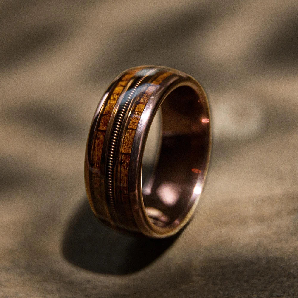 Fashion 8mm Rose Gold Color Stainless Steel Guitar String Rings for Men Koa Wood Inlay Ring Whiskey Barrel Mens Wedding Band