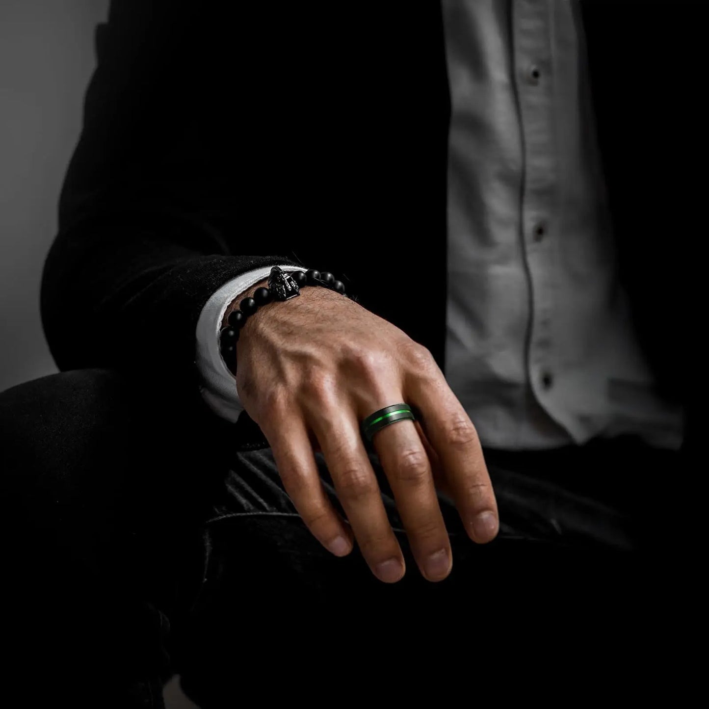 Trendy 8mm Green Color Groove Beveled Edge Titanium Wedding Rings For Men Black Brushed Stainless Steel Ring Men Wedding Bands