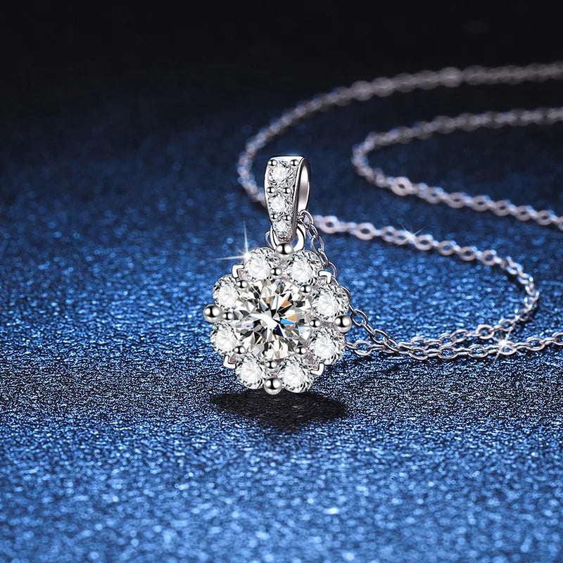 S925 Sterling Silver Pendant Mosang Stone Necklace Full Row Zircon Sun Flower Necklace 1 Carat D Color