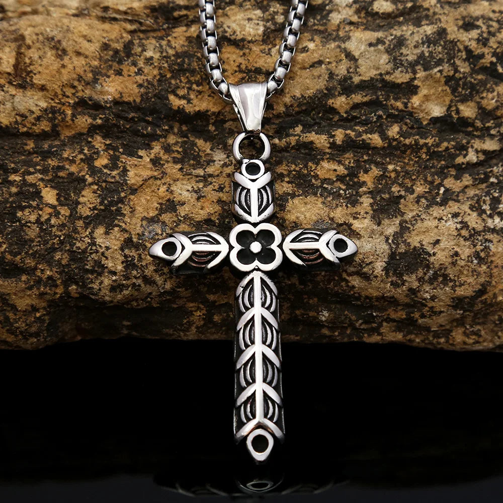 Fashion Classic Viking Style Cross Necklaces for Women Gifts Stainless Steel Retro Cross Pendant Creative Jewelry Gift