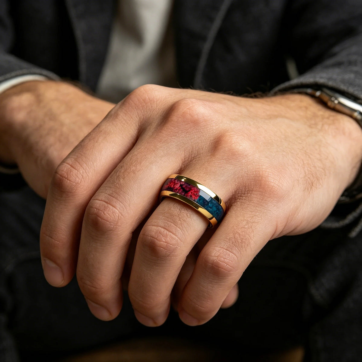 Fashion 8MM Gold Color Stainless Steel Rings For Men Domed Red and Blue Stone Inlay Rings Wedding Engagement Jewelry Gift