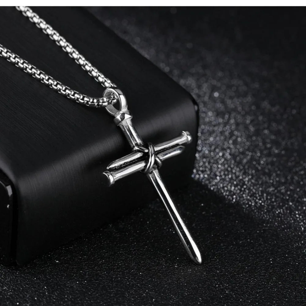 New Simple Niche Men's Jewelry Black Necklace Nail Cross Pendant Chain Necklace Christian Church Baptism Party Gift Men'sJewelry