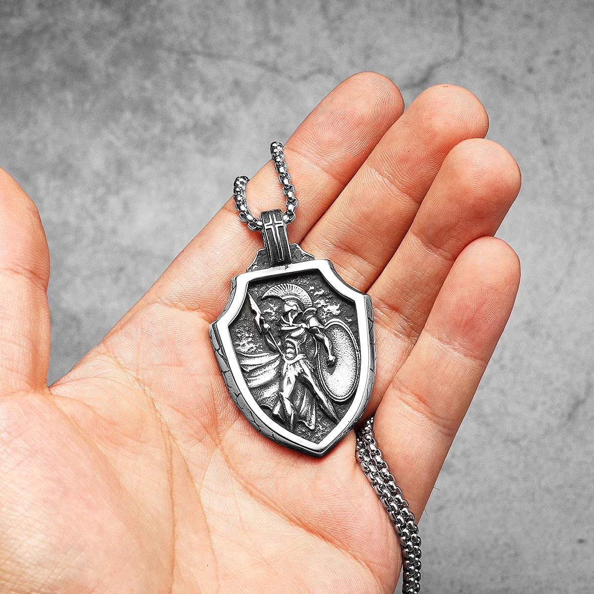 Spartan Warrior Shield Stainless Steel Men Necklaces Pendant Chain Punk Vintage Cool Things for Women Jewelry Gifts Wholesale