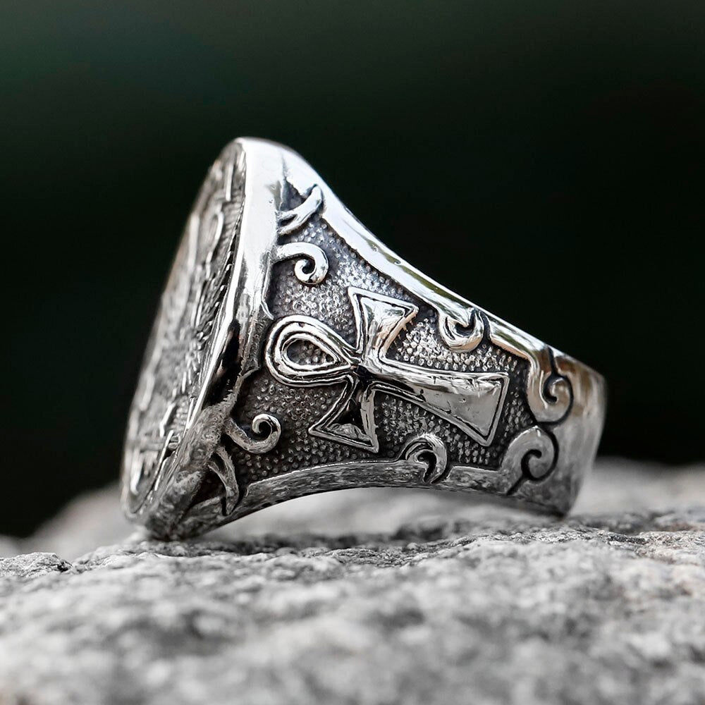 2023 new Vintage Cool Stainless Steel Eagle Man Ring With A Coat Of Arms Product High Quality FASHION Jewelry