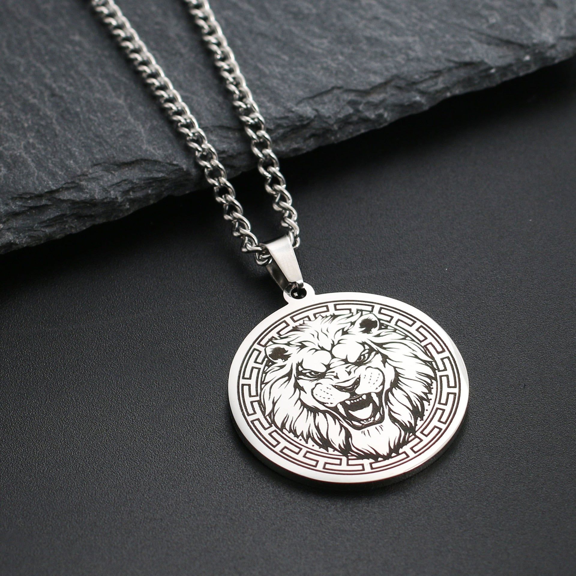 DOOYIO Bear Wolf Tiger Lion Animal Pendant Necklace Stainless Steel Statement Box Chain Male Men Necklaces Jewelry