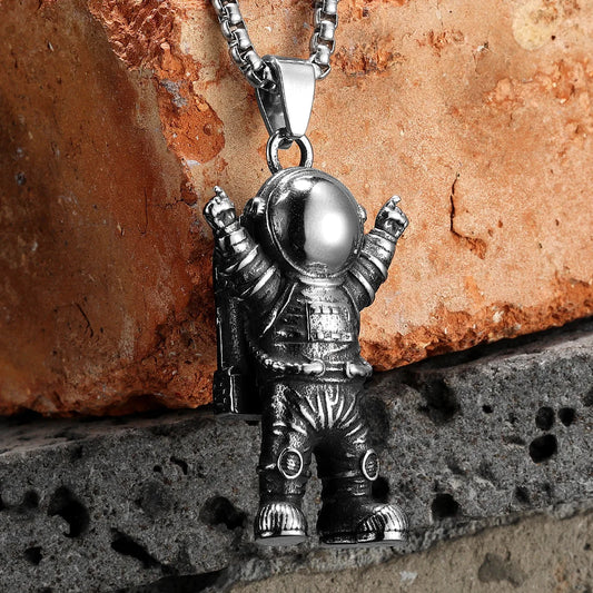 Spaceman Astronaut Stainless Steel Man Necklace Pendant Chain Punk Retro For Women Fashion Jewelry Gifts Wholesale Dropshiping