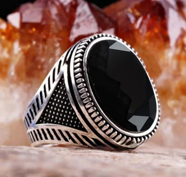 Inlaid Emerald Men's Luxury Ring Personality Retro Domineering Gem Sapphire Ring To Attend The Banquet Party Business Jewelry