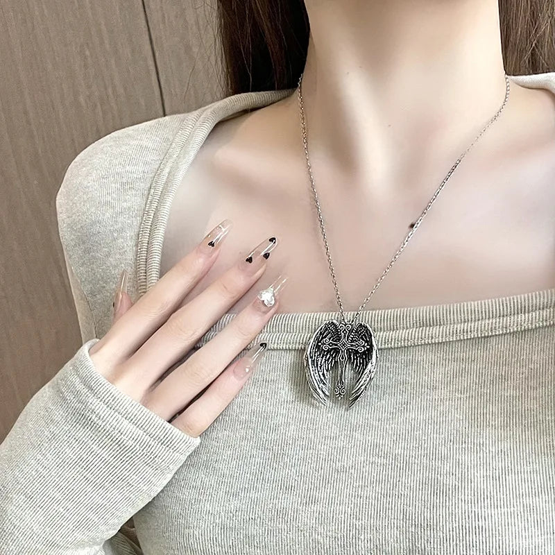 Vintage Angel Wings Cross Necklace For Women Men Trend Punk Feather Guard Pendant Sweater Chain 2024 New Jewelry Wholesale