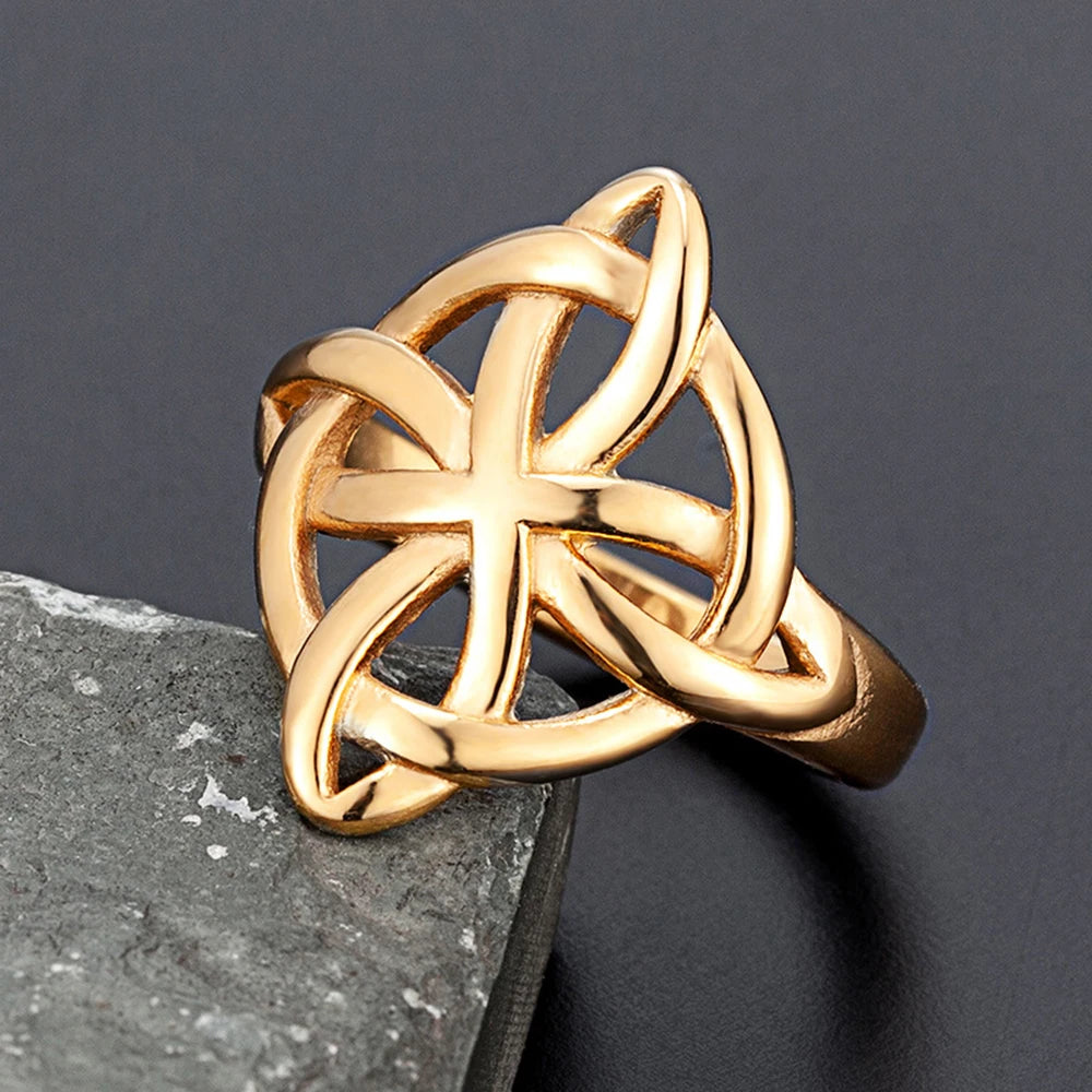 Vintage Hollow Out Mens Stainless Steel Celtic Knot Ring Simple Nordic Trinity Irish Rings for Women Viking Amulet Jewelry Gifts