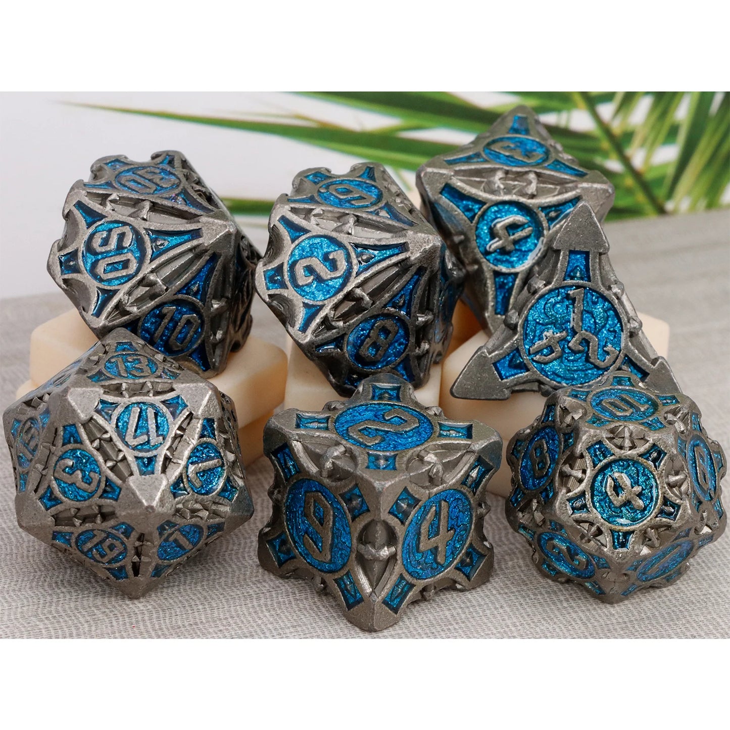 Polyhedral Metal Dice Set DND for RPG D & D Explorers Board Game etc Exquisite Dungeon and Dragon D20 D12,0 D10,0 D8 D6 D4 Q-02