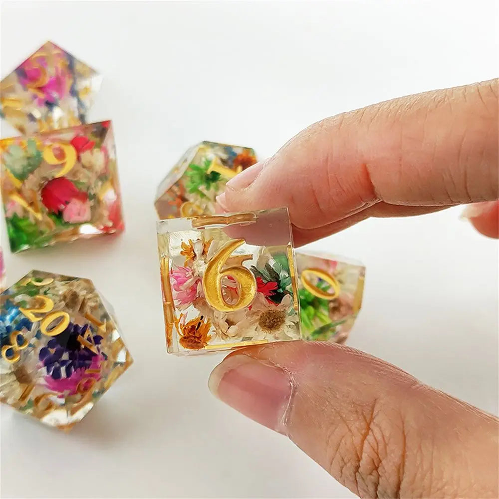 7Pcs Polyhedral Dice Set Transparent Flowers Design Resin Dices Hot Party Table Games Accessories D6 D8 D10 D12 D20 For D&d DND