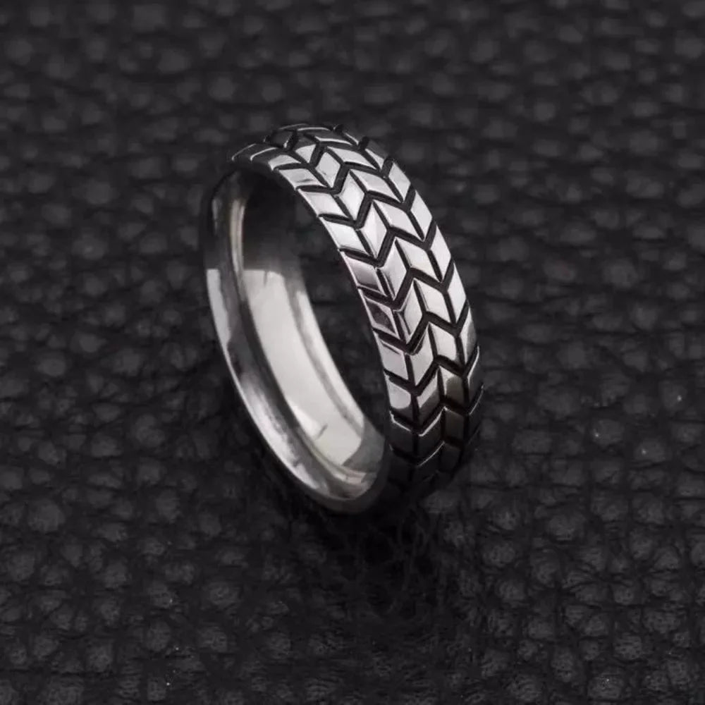 Simple Fashion Street Tires Men's Ring Hip Hop Punk Geometric Niche Stripes Creative Trend Personality Retro Party Ring Jewelry