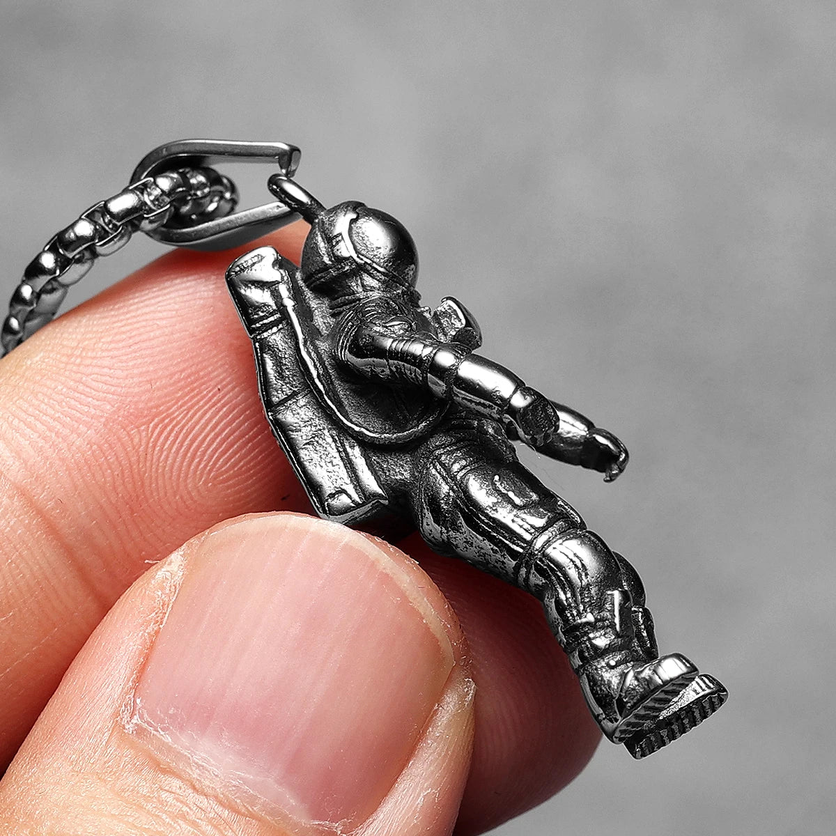Astronaut Spaceman Stainless Steel Man Necklaces Pendant Chain Retro Punk Women Fashion Jewelry Gifts Wholesale Dropshiping