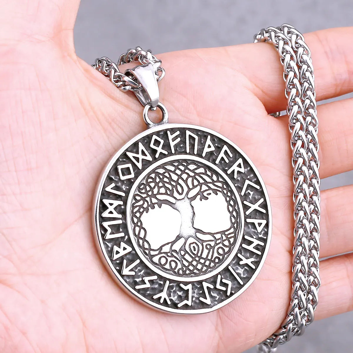 Vikings Odin Rune Necklace Various Men's Nordic Vegvisir Valknut Amulet Pendant Stainless Steel Punk Fashion Jewelry Wholesale