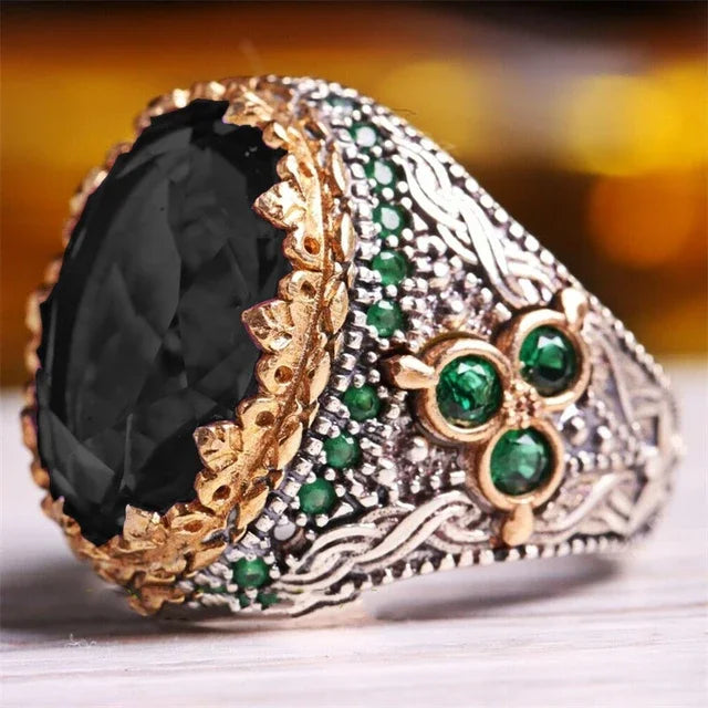 Inlaid Emerald Men's Luxury Ring Personality Retro Domineering Gem Sapphire Ring To Attend The Banquet Party Business Jewelry TJZ22021black