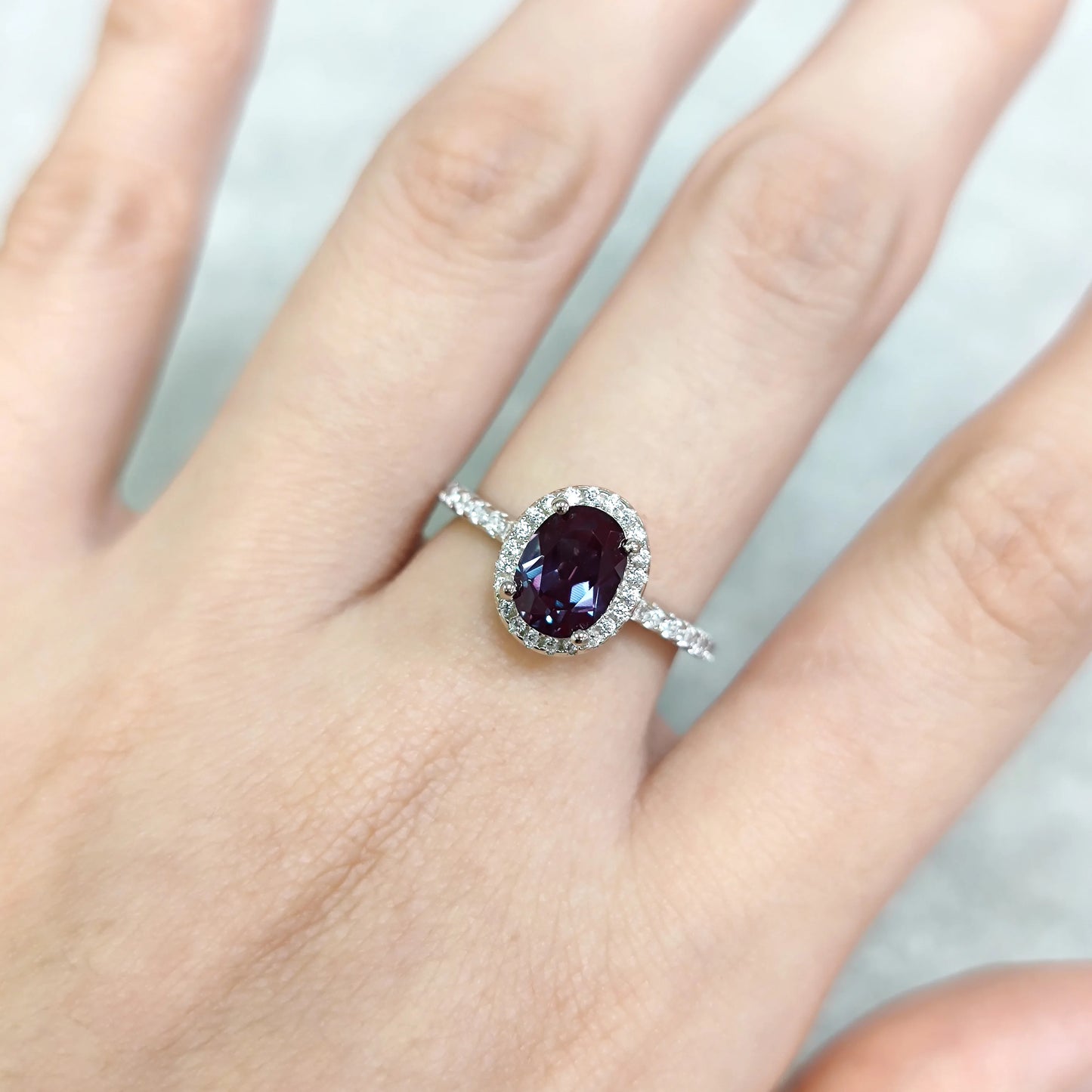 GEM'S BALLET Oval 6X8mm Halo Lab Alexandrite Engagement Ring 925 Sterling Silver Anniversary Wedding Ring June birthstone