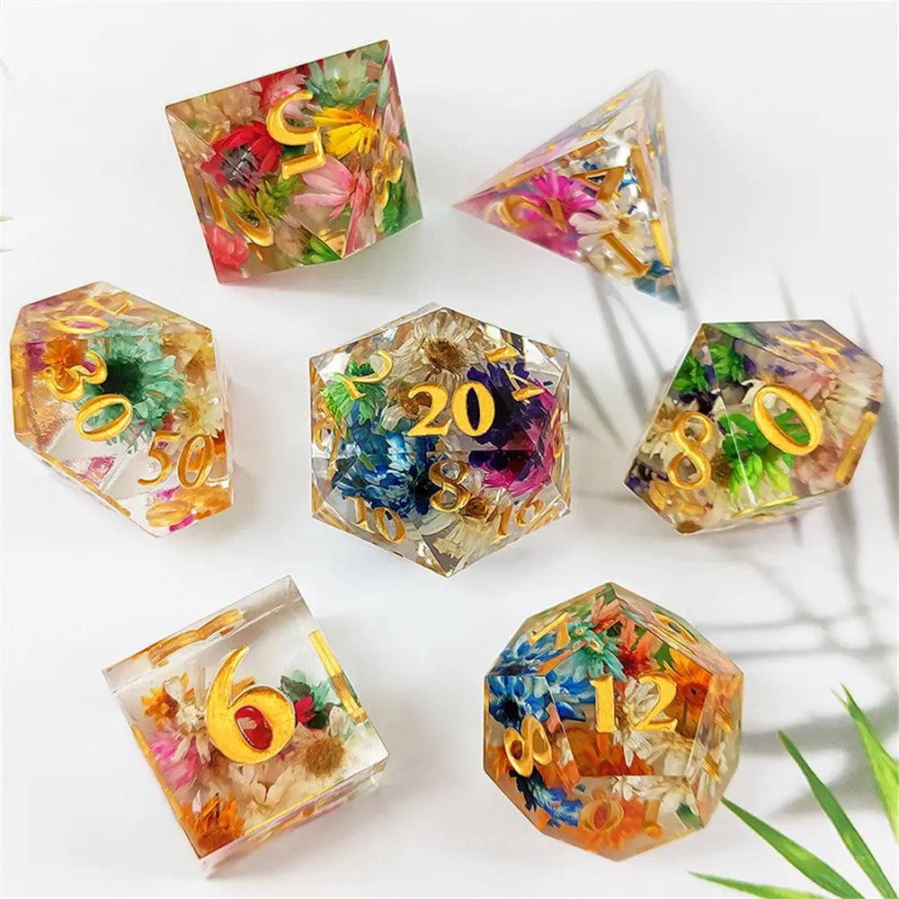 7Pcs Polyhedral Dice Set Transparent Flowers Design Resin Dices Hot Party Table Games Accessories D6 D8 D10 D12 D20 For D&d DND