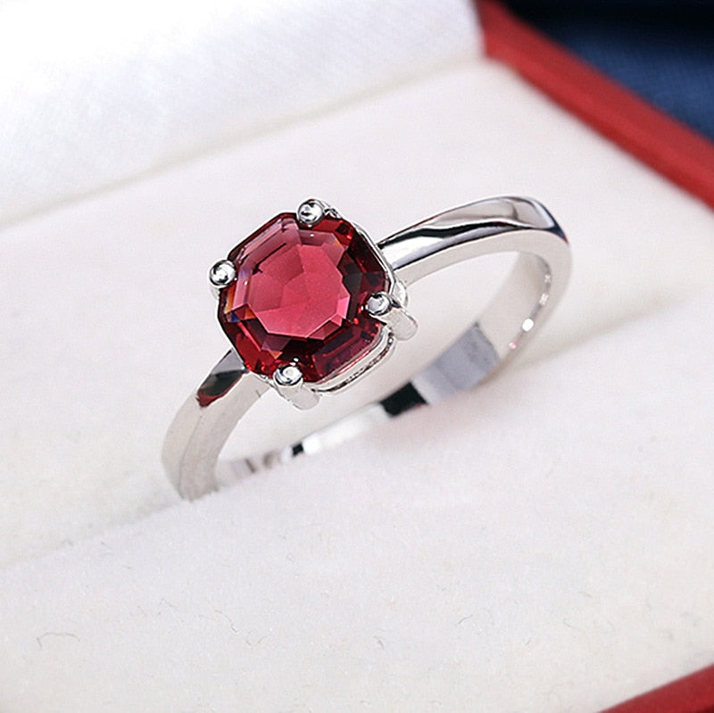 New Four Prong Square Garnet Red Ring 925 Stamp Fashion Jewelry Wedding Engagement Gift For Women Red