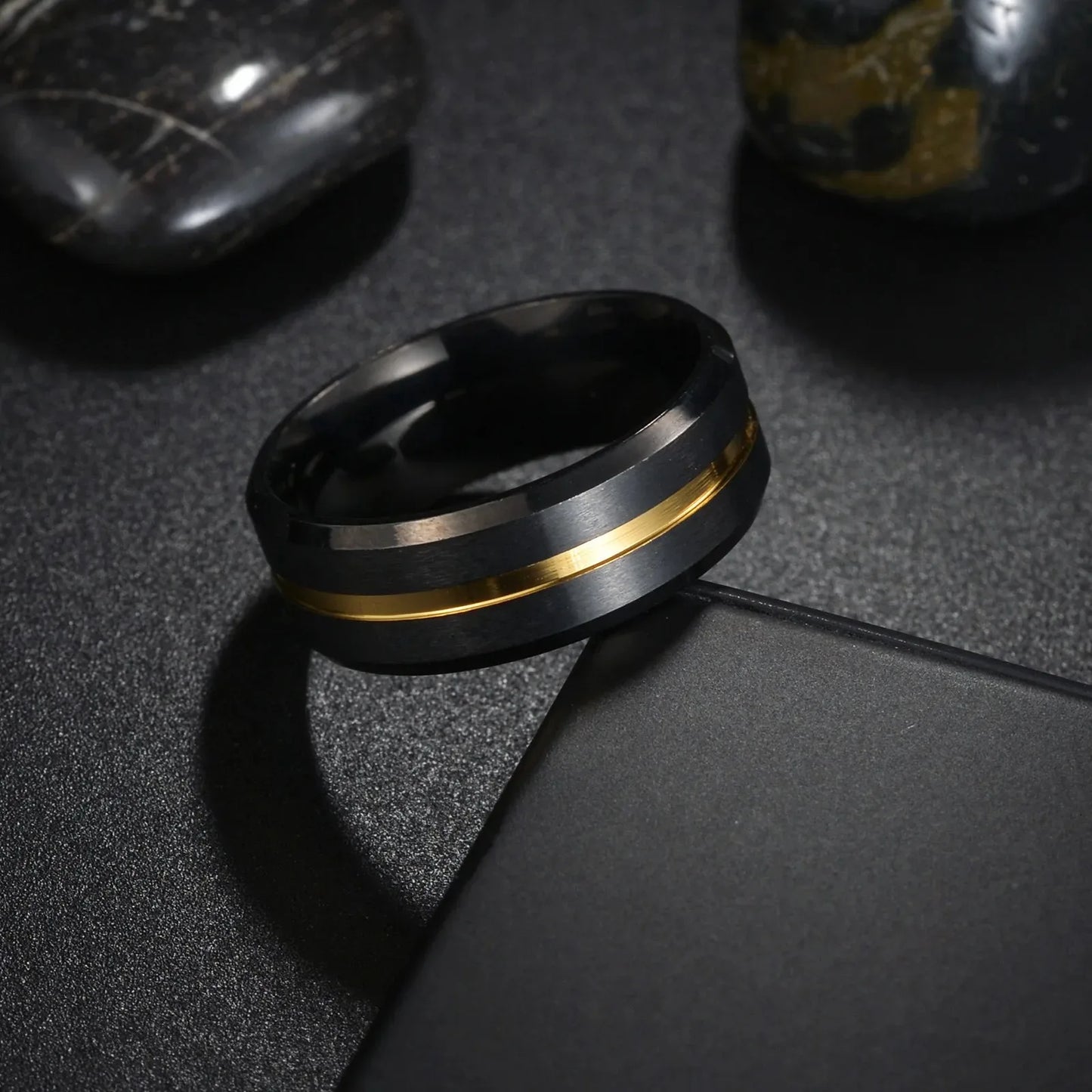 Trendy 8mm Gold Color Groove Beveled Edge Titanium Wedding Rings For Men Black Brushed Stainless Steel Ring Men's Wedding Bands
