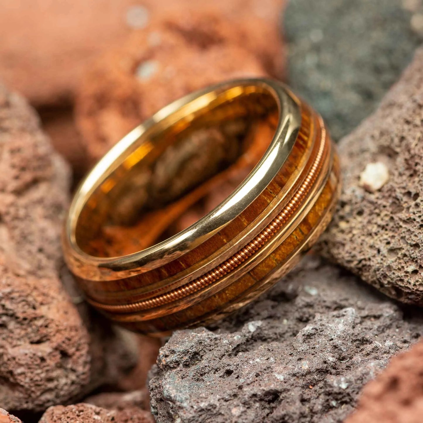 Fashion 8mm Rose Gold Color Stainless Steel Guitar string Rings for Men Inlay Hawaiian koa wood Rings Wedding Band Jewelry Gifts