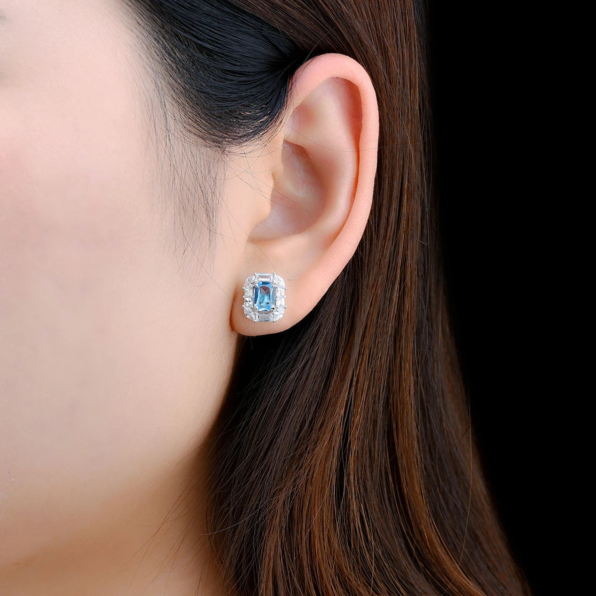 Natural Deep Blue Topaz Sterling Silver Stud Earring 2.5 Carats Romantic Blue Gemstone Women Classic Fine Jewelrys Styles