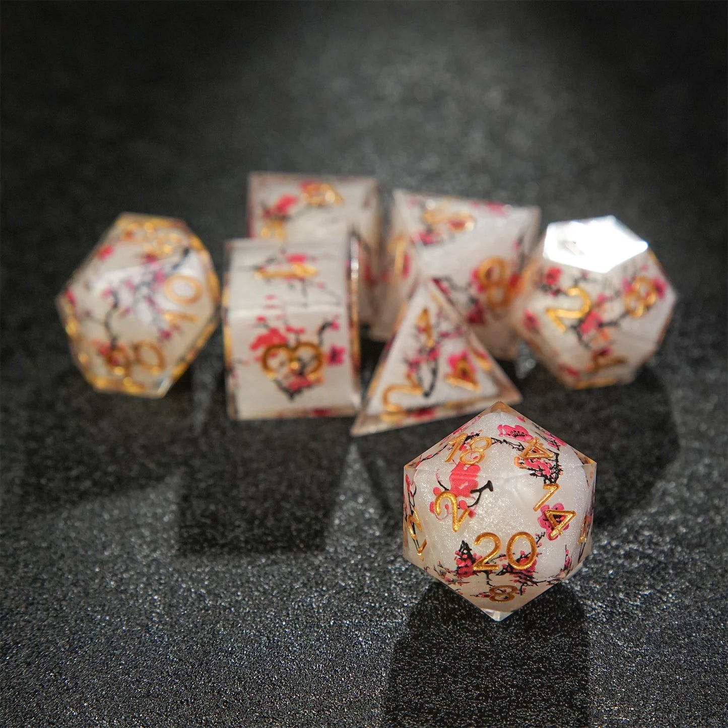 1-7pcs DND Chinese Plum Blossom Solid Resin Golden Word Dice Set Multi-sided Polyhedral Dice for D&D COC Role RPG Table Game