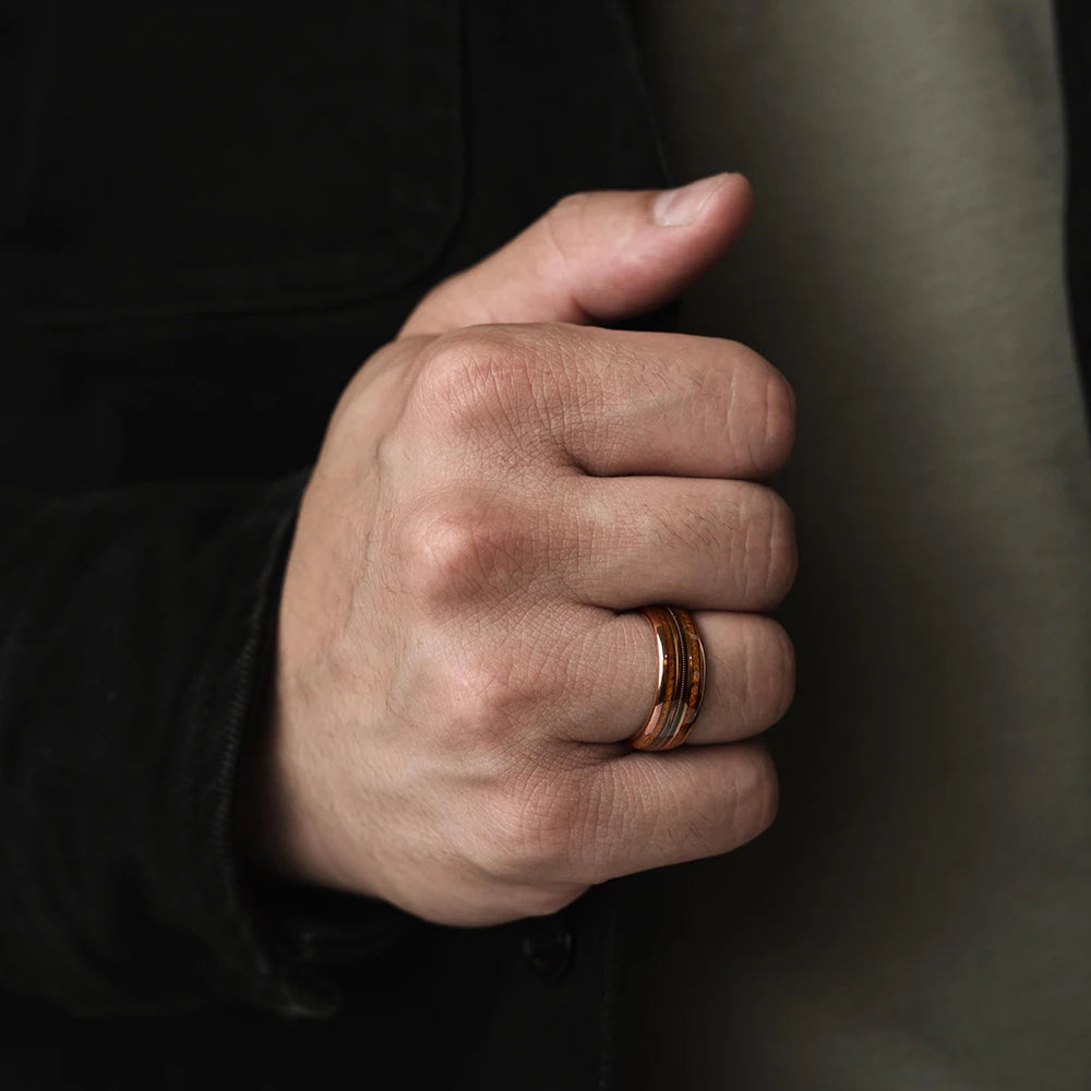 Fashion 8mm Rose Gold Color Stainless Steel Guitar String Rings for Men Koa Wood Inlay Ring Whiskey Barrel Mens Wedding Band