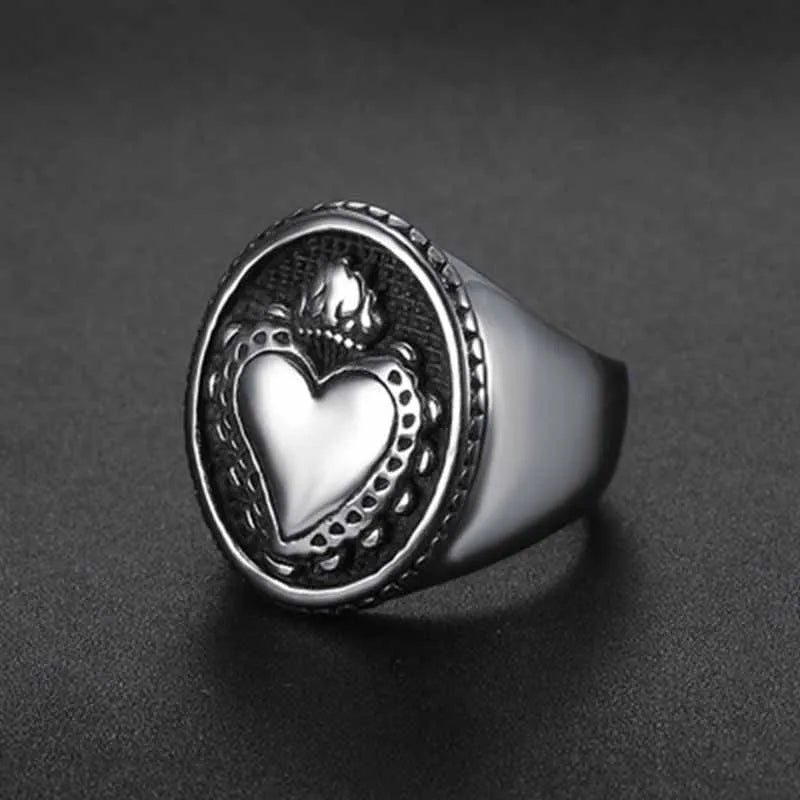 Vintage Dropshipping Stainless Steel Ladies Mens Biker Punk Sacred Heart Of Jesus God Ring Cross Amulet Jewelry For Man Gift 031