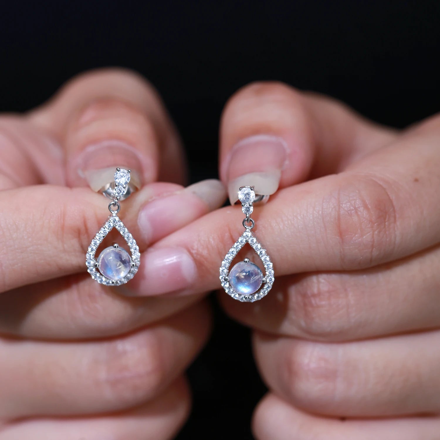 GEM'S BALLET Natural Milky Blue Moonstone Healing Crystal Dangle Earrings 925 Sterling Silver Earrings For Women Fine Jewelry