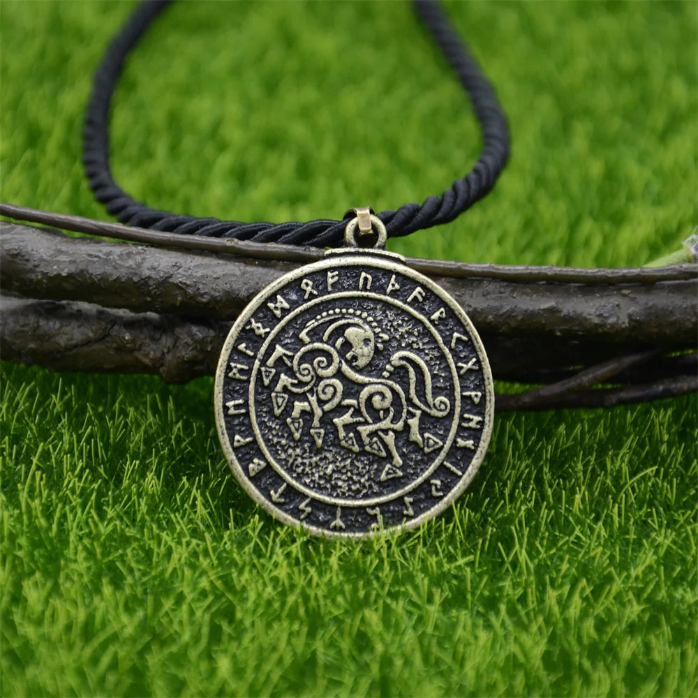 Nostalgia Sleipnir Thor Loki Asgard Horse Norse Runes Viking Jewelry Pendant Punk Necklace God Odin Amulet Talisman For Men
