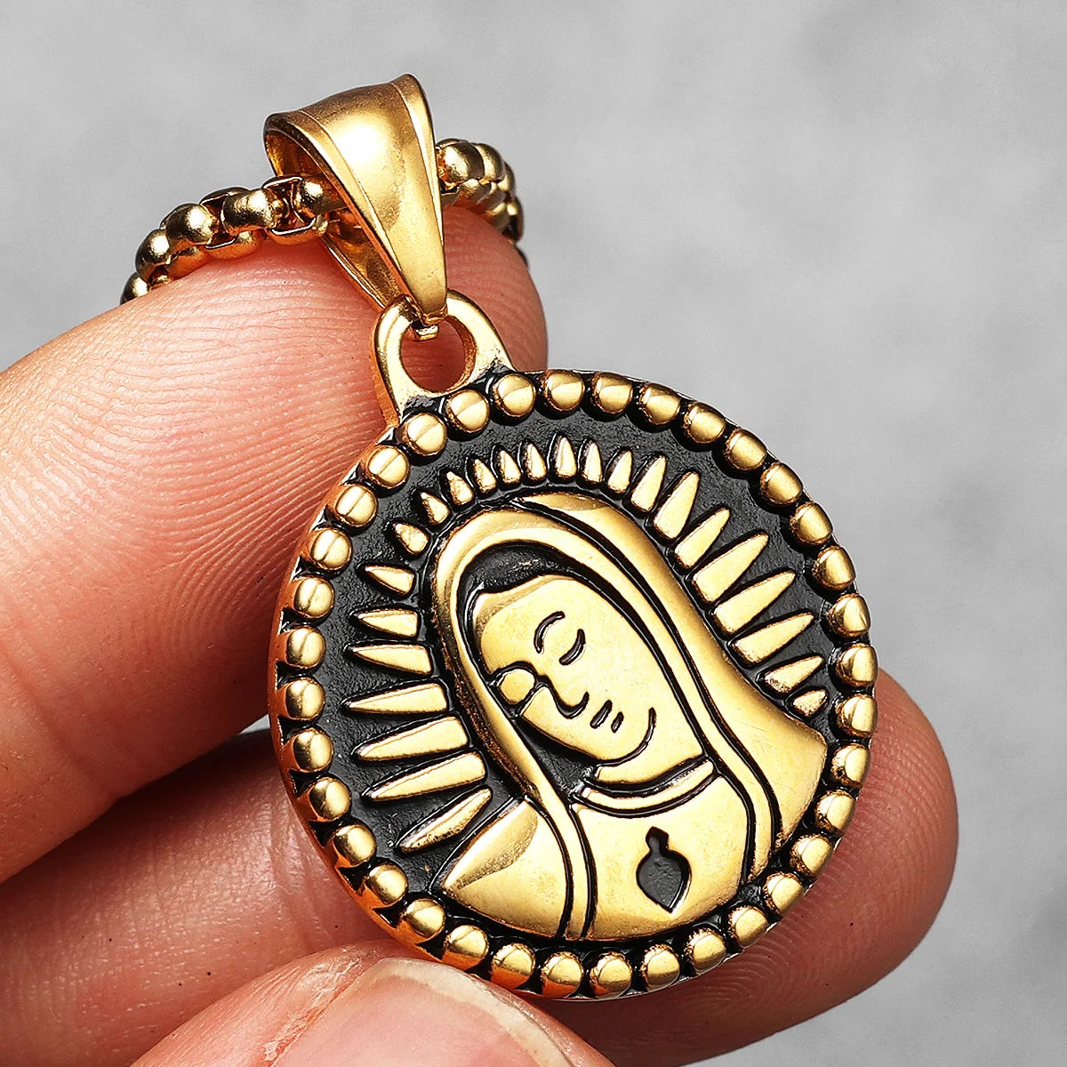 Aesthetic Virgin Mary Powerful Amulet Stainless Steel Men Necklaces Pendant Chain Vintage Cool For Women Jewelry Gifts Wholesale