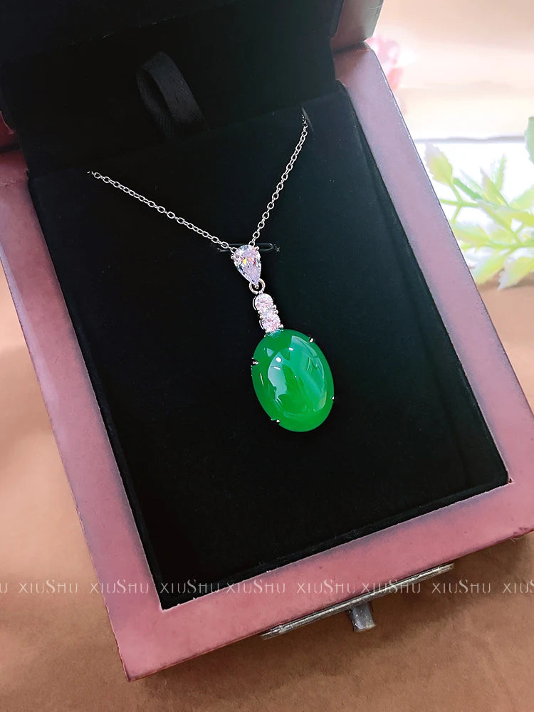 Green Calcedony 925 Sterling Silver Pendant Set with High Carbon Diamonds for Advanced Wedding Jewelry Necklace