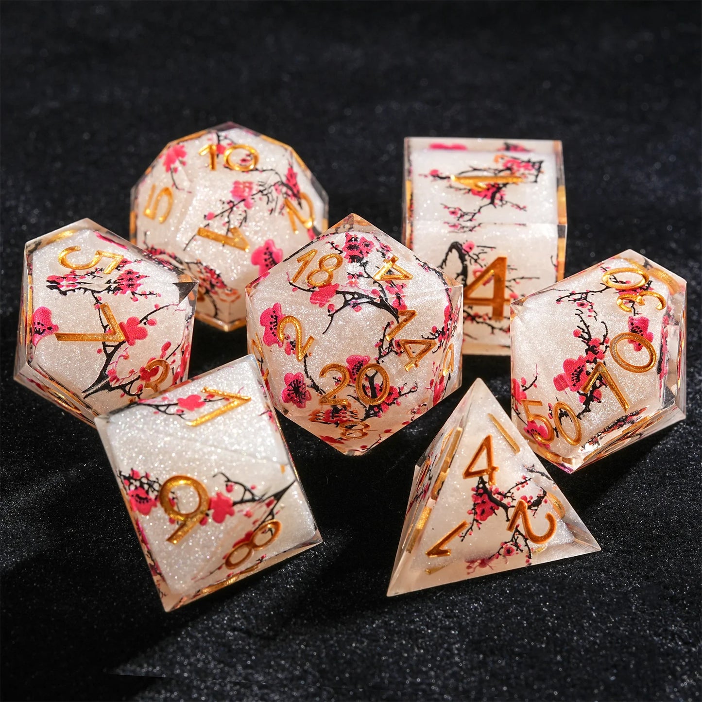 1-7pcs DND Chinese Plum Blossom Solid Resin Golden Word Dice Set Multi-sided Polyhedral Dice for D&D COC Role RPG Table Game