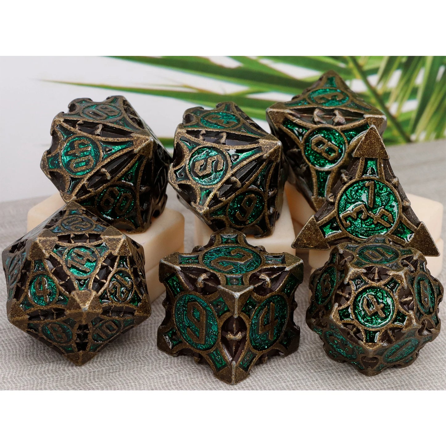 Polyhedral Metal Dice Set DND for RPG D & D Explorers Board Game etc Exquisite Dungeon and Dragon D20 D12,0 D10,0 D8 D6 D4 Q-03