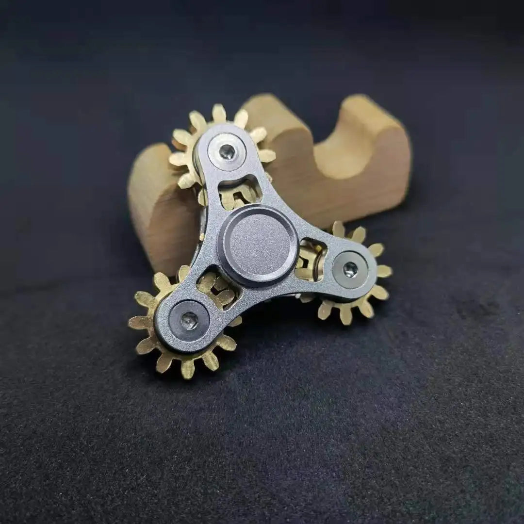 New design gear fingertip gyroscope rotor all copper Fidget nine tooth linkage EDC metal alloy rotor focusing decompression toy