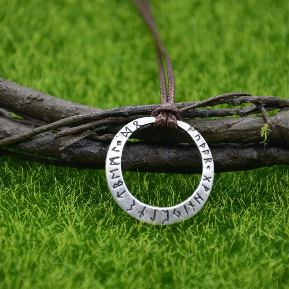 Nostalgia Viking Runes Jewelry Runic Amulet Circle Pendant Necklace Women Men Vegvisir Compass Nordic Talisman Pagan Jewerly