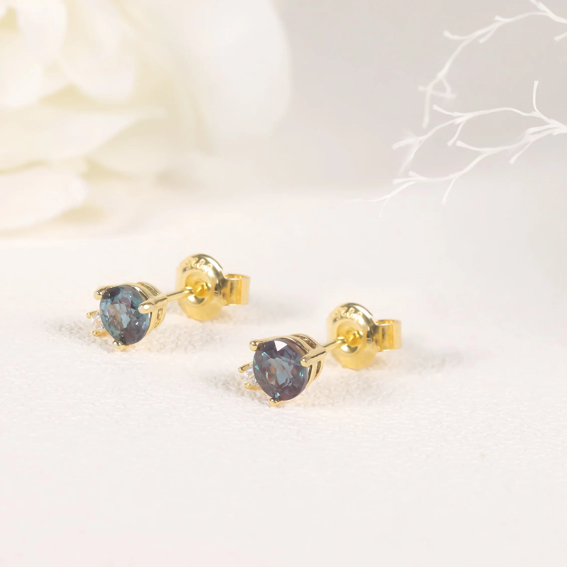 GEM'S BALLET 18k Gold Plated 925 Sterling Silver Round Cut 5mm Sparkling Lab Alexandrite Stud Earrings June Birtstone Earrings