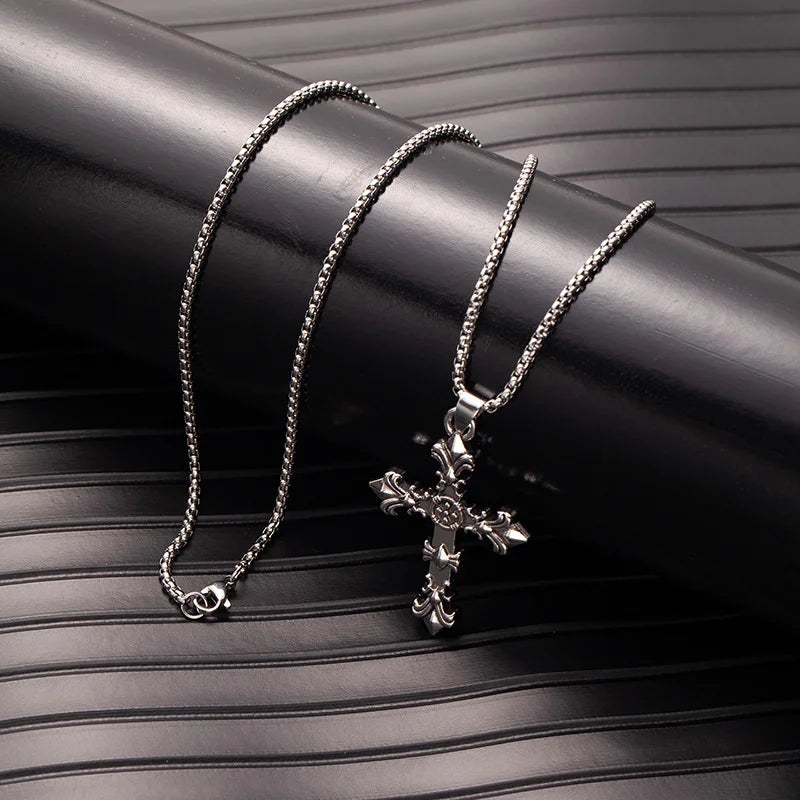 European And American Fashion Personality Retro Gothic Cross Necklace For Men And Women Street Hip-Hop Trendsetters Versatile Pe