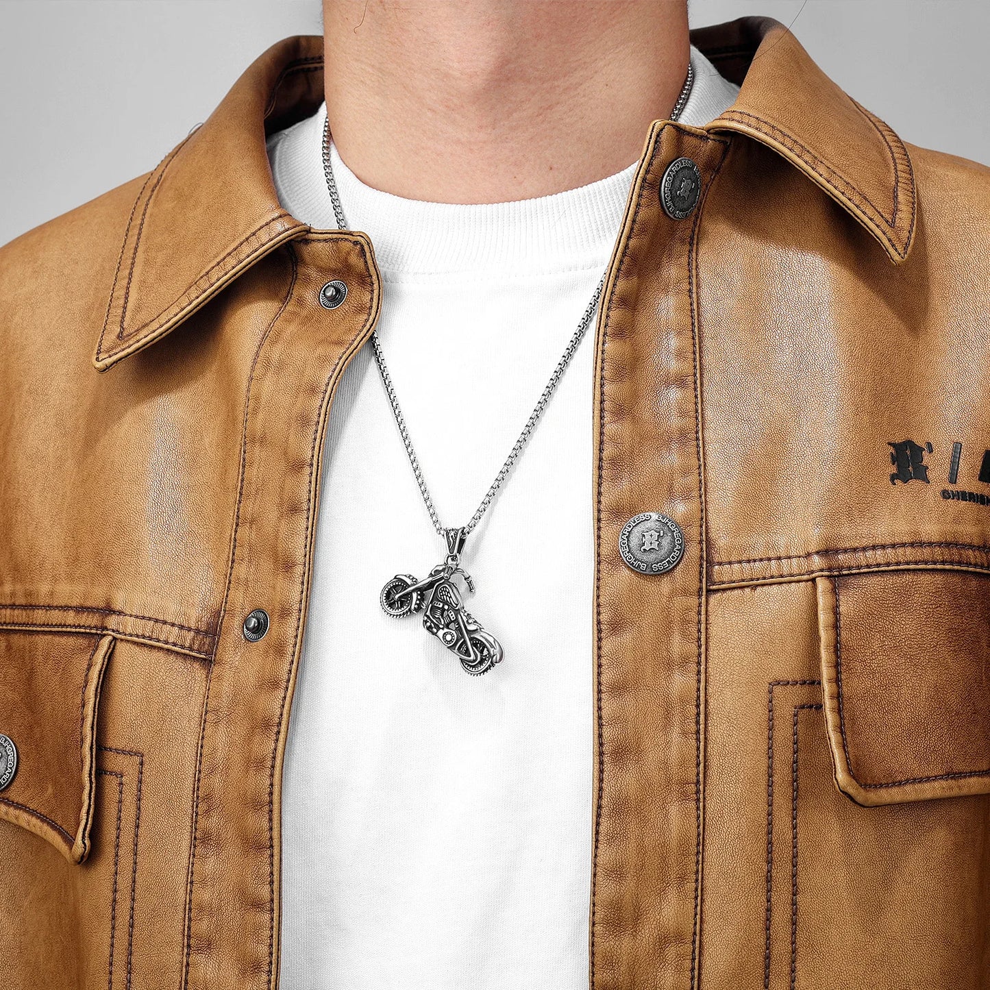 Vintage Punk Skull Motorcycle Biker Men Necklaces Stainless Steel Pendant Chain Women Jewelry Accessories Gifts Wholesale