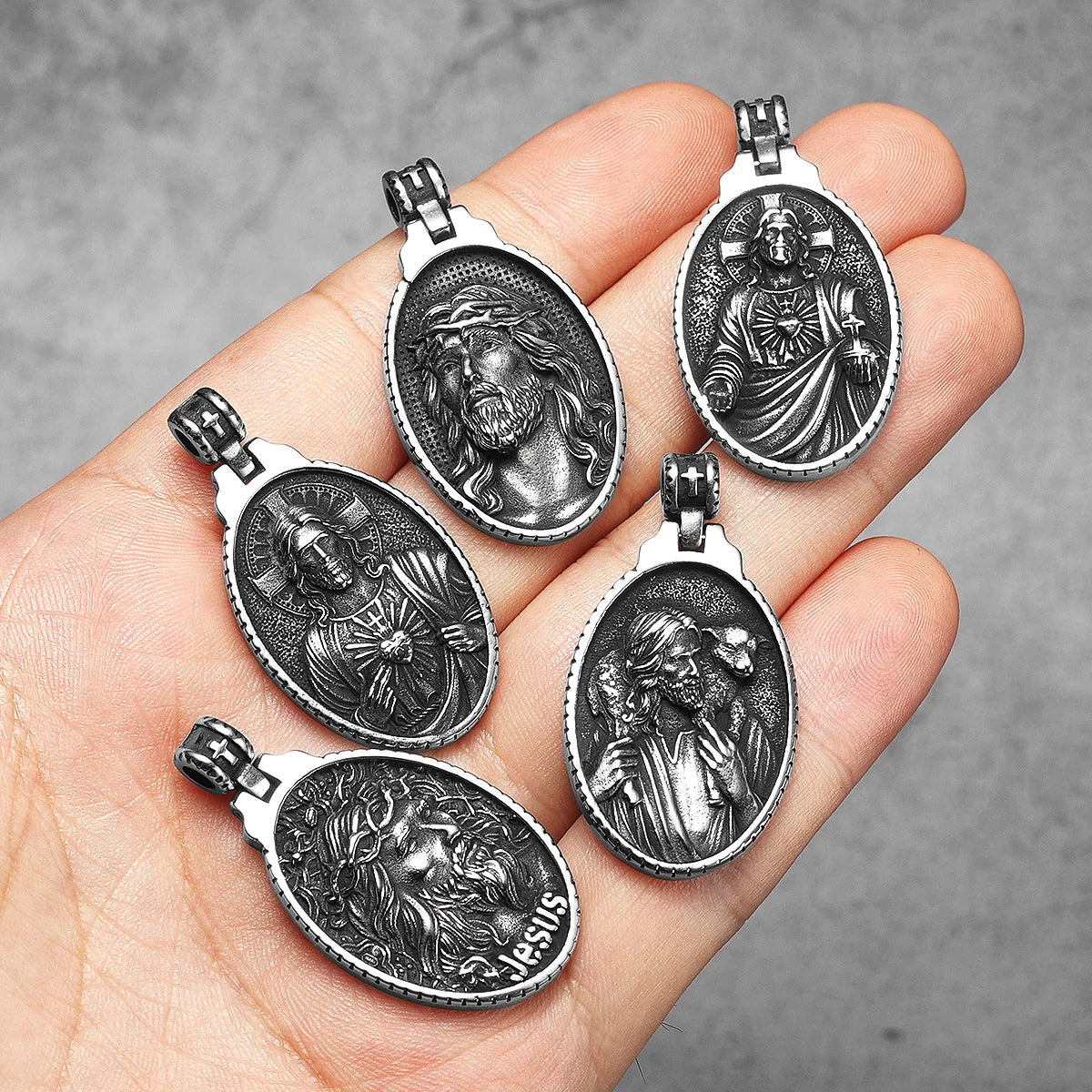 Christian Jesus Powerful Amulets Stainless steel Men Necklaces Pendants Chain For Women Jewelry Male Accessories Gifts Wholesale