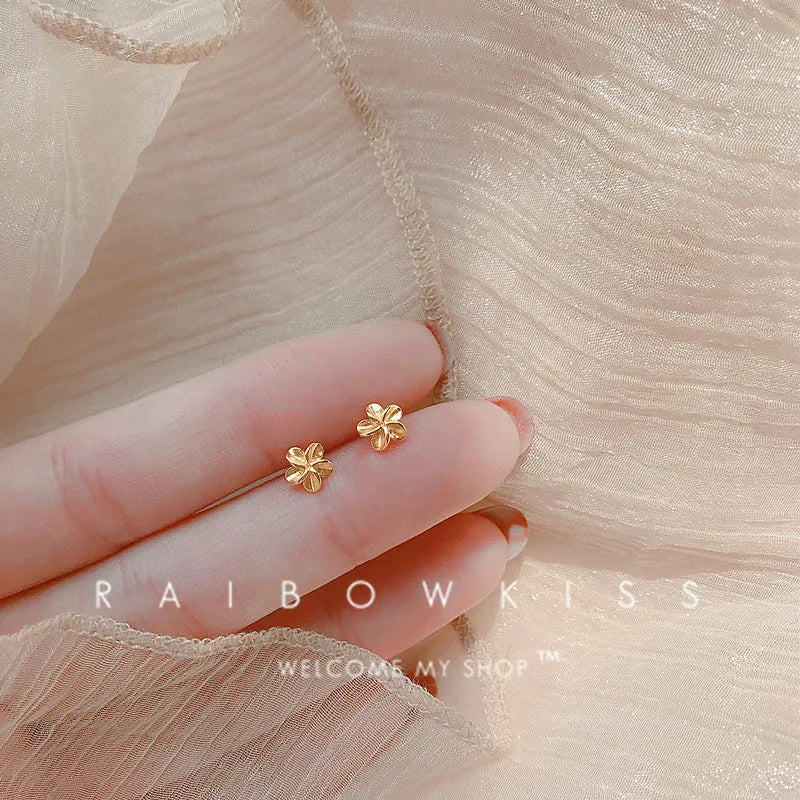 Tiny Minimalist Silver Plated Korean Mini Small Heart Stars Stud Earrings for Women Student Teen Simple Ear Piercing Jewelry