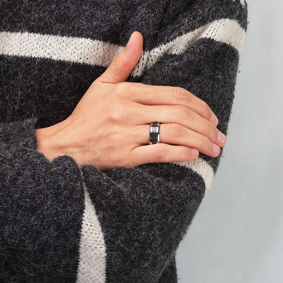 Fashion Silver Color Stainless Steel Rings for Men Black Carbon Fiber Ring Wedding Jewelry Christmas Gift Accessories