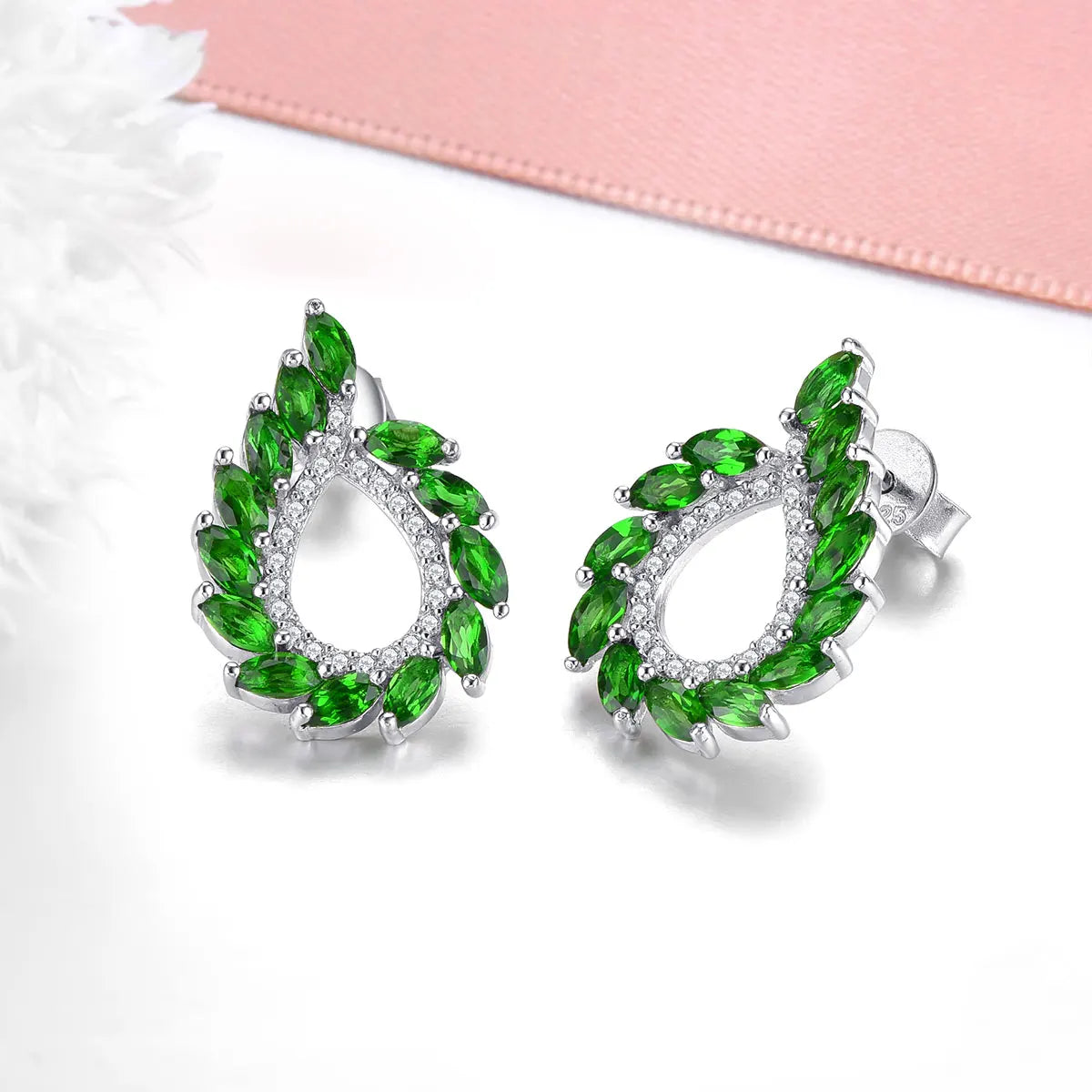 Natural Genuine Diopside Sterling Silver Stud Earring 2.6 Carats Women Classic Style Fine Jewelrys S925 Exquisite Designs