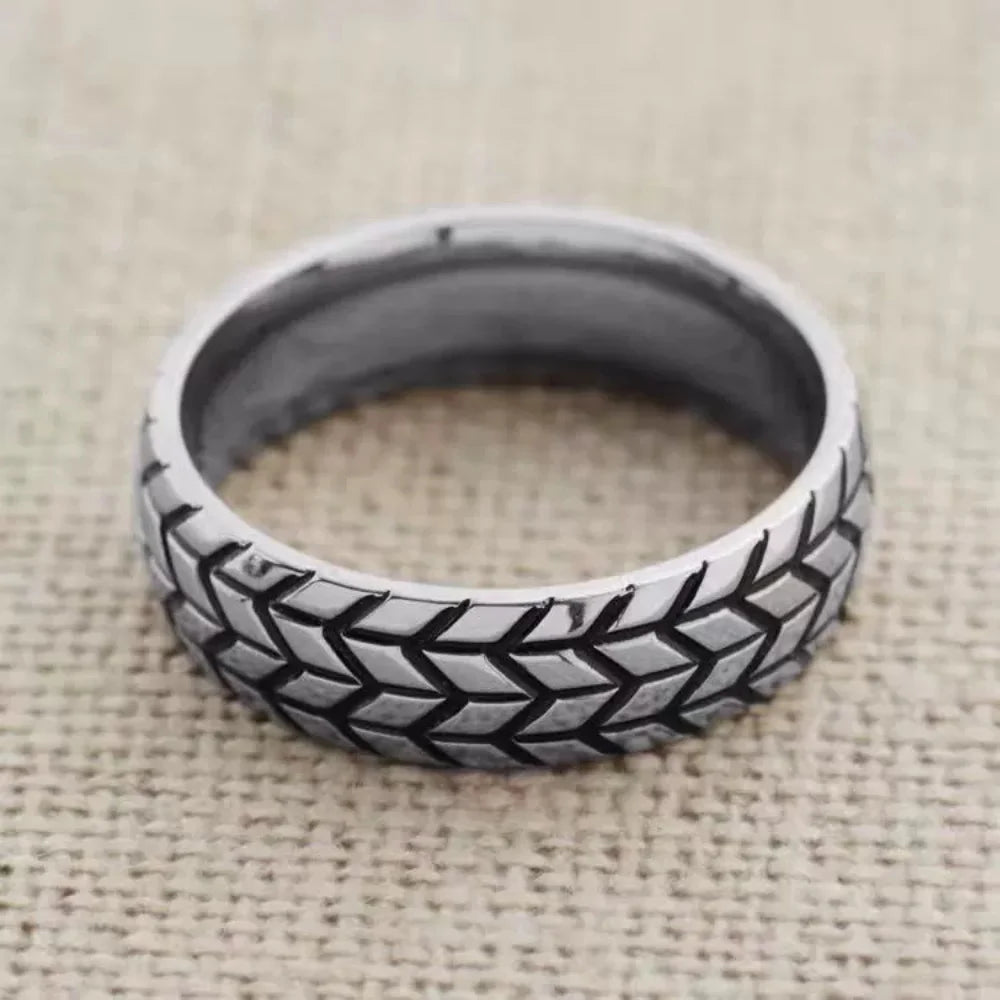 Simple Fashion Street Tires Men's Ring Hip Hop Punk Geometric Niche Stripes Creative Trend Personality Retro Party Ring Jewelry