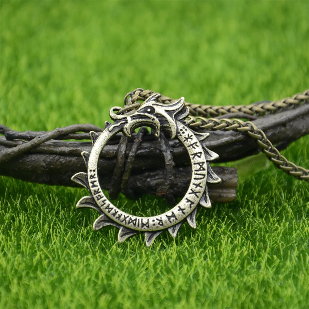 Nostalgia Viking Runes Jewelry Runic Amulet Circle Pendant Necklace Women Men Vegvisir Compass Nordic Talisman Pagan Jewerly